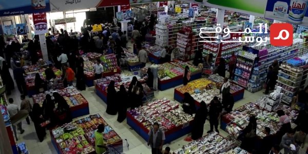 أسواق مكتظة وضائقة معيشية.. ارتفاع الأسعار ينغص فرحة اليمنيين بالعيد (تقرير)