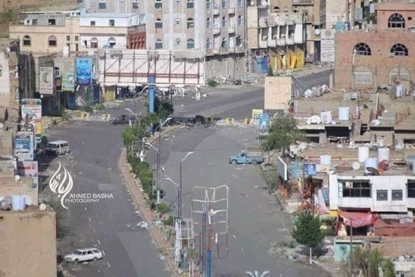 أصروا على رفض فتح طريق الحوبان.. الحوثيون يُعلنون فتح طريق 