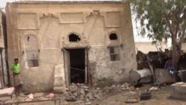 الحديدة.. تدمير منزل بقصف صاروخي حوثي استهدف مناطق سكنية بحيس