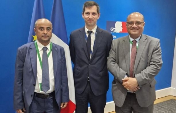 مباحثات يمنية فرنسية بشأن الأوضاع الاقتصادية والإصلاحات المالية لليمن