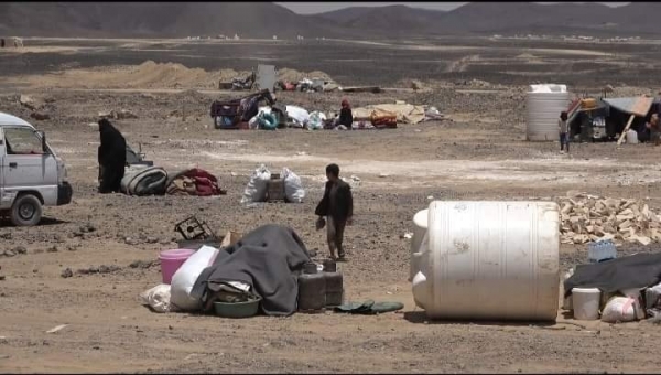 الحوثيون يهجرون عشرات الأسر القبلية في الجوف ويصادرون أراضيهم