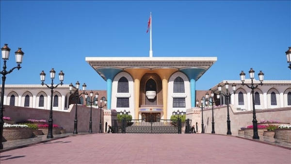 ترحيب عربي بالاستضافة العمانية لأولى جولات محادثات طهران وواشنطن