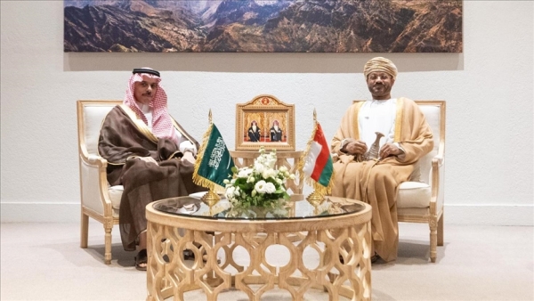 السعودية وسلطنة عمان تبحثان التطورات الاقليمية والتوترات في البحر الأحمر