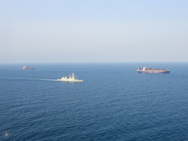 أسبيدس تعلن إتمام فرقاطة إيطالية تأمين سفينة تجارية في البحر الأحمر