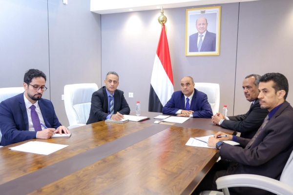 بريطانيا تجدد دعمها للحكومة اليمنية وجهود الإصلاح الاقتصادي