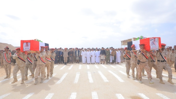 المهرة.. تشييع مهيب لجثماني العميد عبدالله زايد والعقيد الوشلي