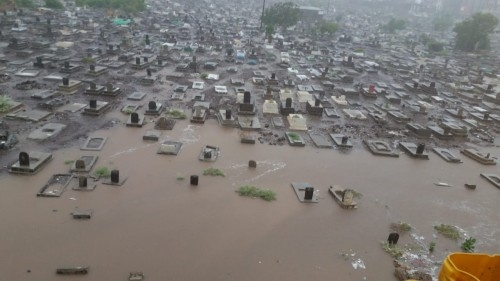 تحذر أممي من انهيارات أرضية في اليمن جراء الأمطار الغزيرة والفيضانات في الأيام المقبلة