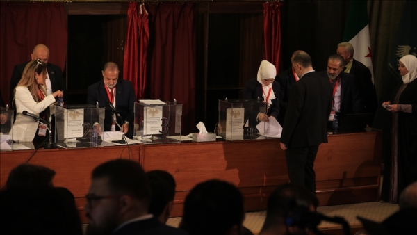 انتخابات سوريا.. بدء فرز الأصوات في مراكز ومد الاقتراع بأخرى