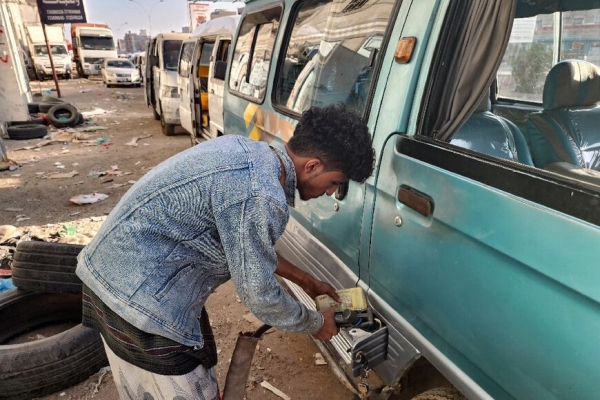 الانتقالي ينفي التفاوض حول خروجه من المهرة وحضرموت والعليمي يرحب بخفض التصعيد