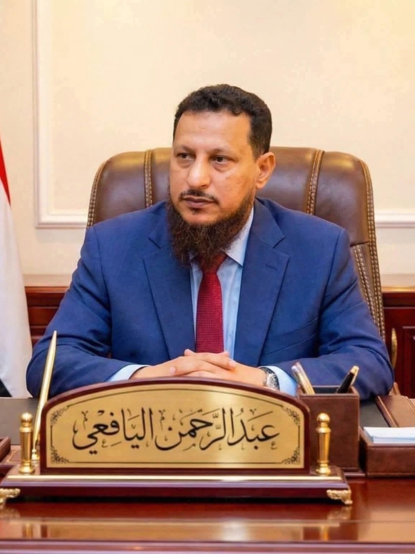 محافظ عدن يحظر دعوات التحريض والفتنة والمناطقية في المدينة