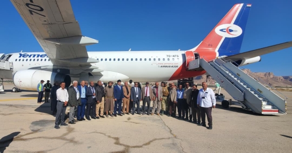 الحياة تعود لأربع مطارات في اليمن بعد سنوات من هيمنة الإمارات