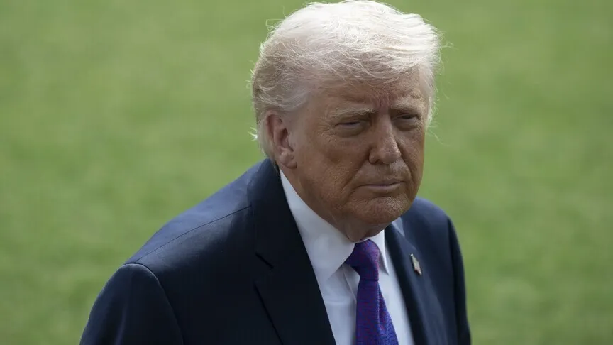 ترامب: لا يمكن لإيران ابتزازنا عبر مضيق هرمز