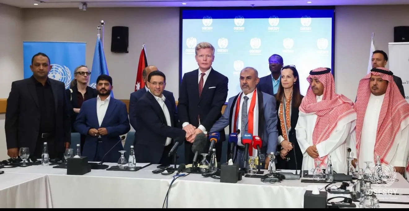 فايننشال تايمز: اتفاق الأسرى جزء من توجه للسعودية لإبعاد الحوثيين عن التصعيد