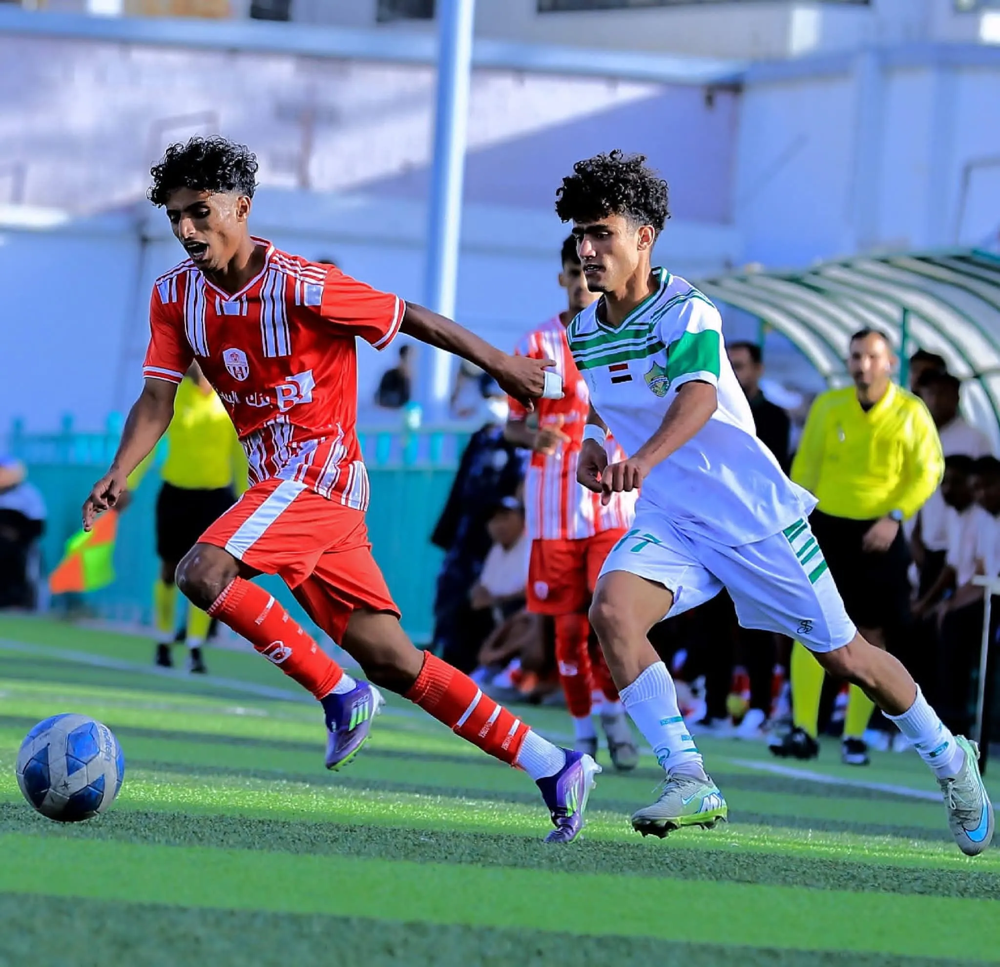 المكلا وشعب حضرموت يواصلان صدارة الدوري اليمني