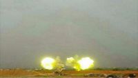 حجة: قصف مدفعي عنيف لقوات الجيش الوطني على مواقع المليشيا بمديرية حرض الحدودية