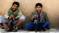 العفو الدولية تتهم الحوثيين بالتورط في تجنيد الأطفال والزج بهم في جبهات القتال