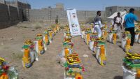 الهيئة اليمنية الكويتية للإغاثة تدشن توزيع 4 آلاف سلة غذائية بالمحويت
