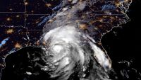 الإعصار "نايت" يضرب الخليج الأمريكي مجددا