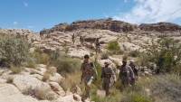 الجيش الوطني يعلن قطع خطوط الإمداد لمواقع حوثية بصعدة