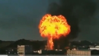 انفجار محطة غاز وسط مدينة البيضاء والضحايا بالعشرات (فيديو)