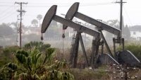 أسعار النفط تهوي مع استمرار المخاوف من الركود