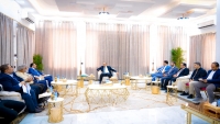 الزبيدي يؤكد استعداد المجلس الرئاسي للنهوض بالأندية الرياضية في عدن