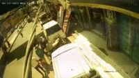 فيديو مفزع يوثق مطاردة الحوثيين لشاب يمني قبل قتله