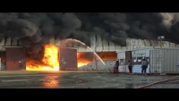 نشوب حريق في شاحنة بميناء الحديدة