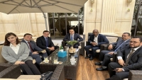 حزب الإصلاح يبحث مع السفير الروسي جهود التسوية في اليمن