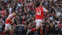 آرسنال يهزم نيوكاسل ويضمن مشاركته في دوري الأبطال