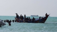 ارتيريا تفرج عن 37 صيادا يمنيا بعد شهر من احتجازهم ومصادرة قواربهم
