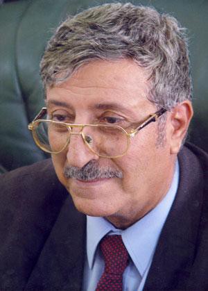 فتنة الشعر وغوايته المتجددة                                                                            